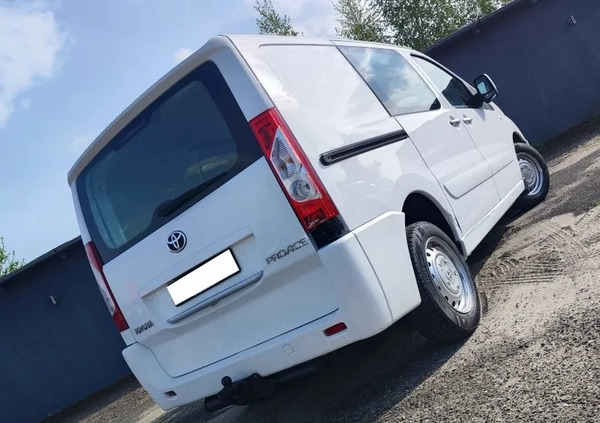 Toyota ProAce cena 48900 przebieg: 97600, rok produkcji 2015 z Kunów małe 172